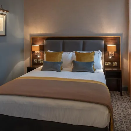 Hotel The Old Borough - Wetherspoon 4*