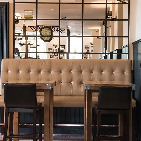 Hotel The Old Borough - Wetherspoon 4*