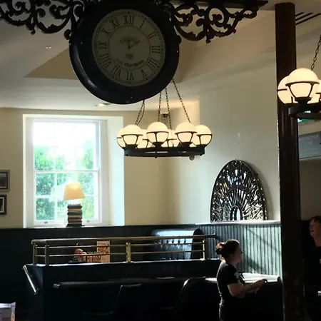 Hotel The Old Borough - Wetherspoon 4*