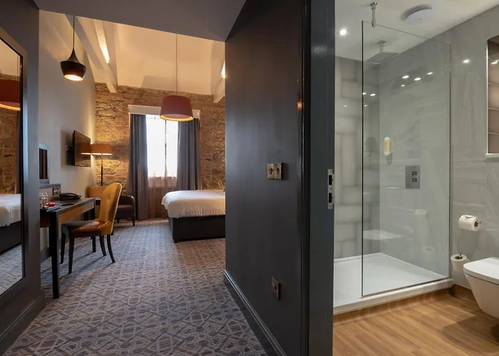 Hotell The Old Borough - Wetherspoon 4*