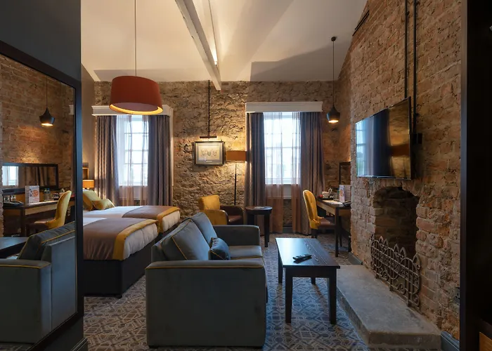 The Old Borough - Wetherspoon Swords