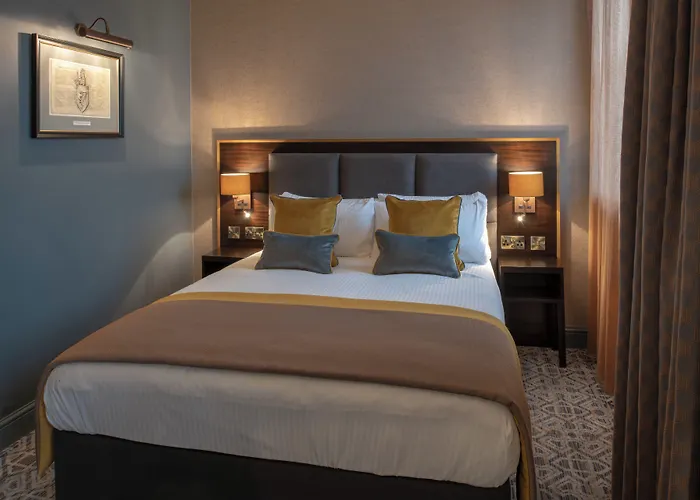 Hotell The Old Borough - Wetherspoon 4*