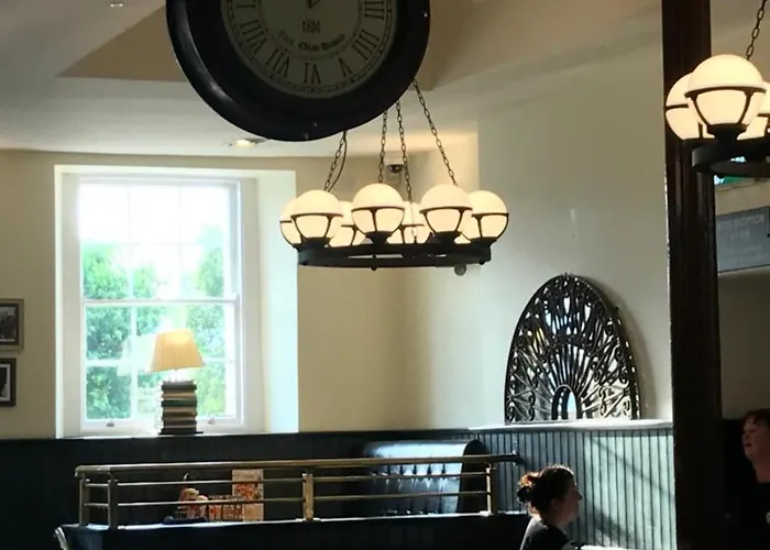 Hotell The Old Borough - Wetherspoon 4*