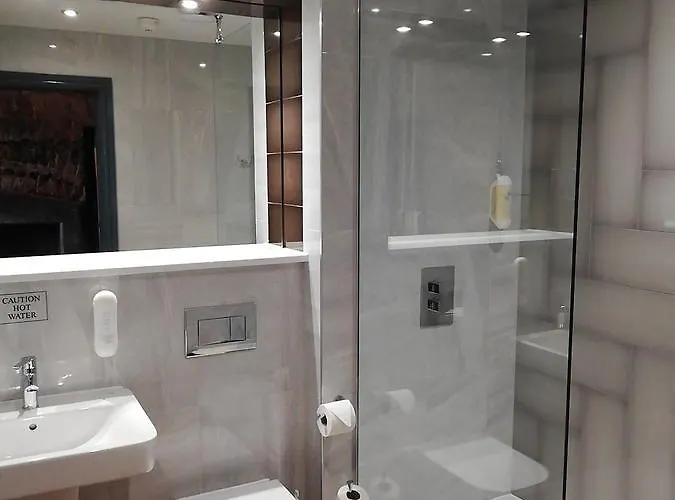 Hotell The Old Borough - Wetherspoon Swords